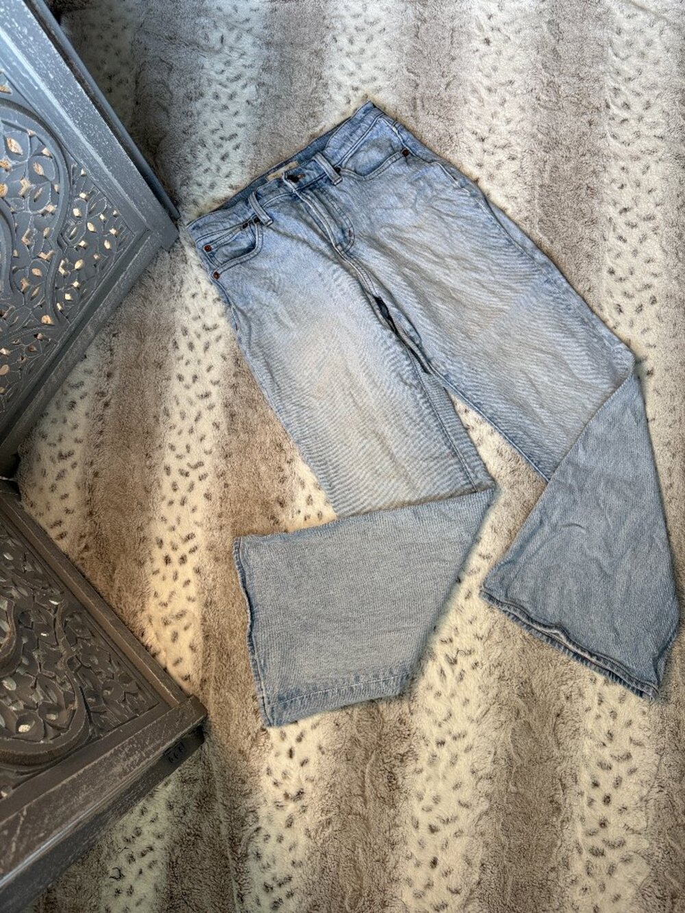 Madewell The Perfect Vintage Flare Jean size 25 petite wide leg light wash denim